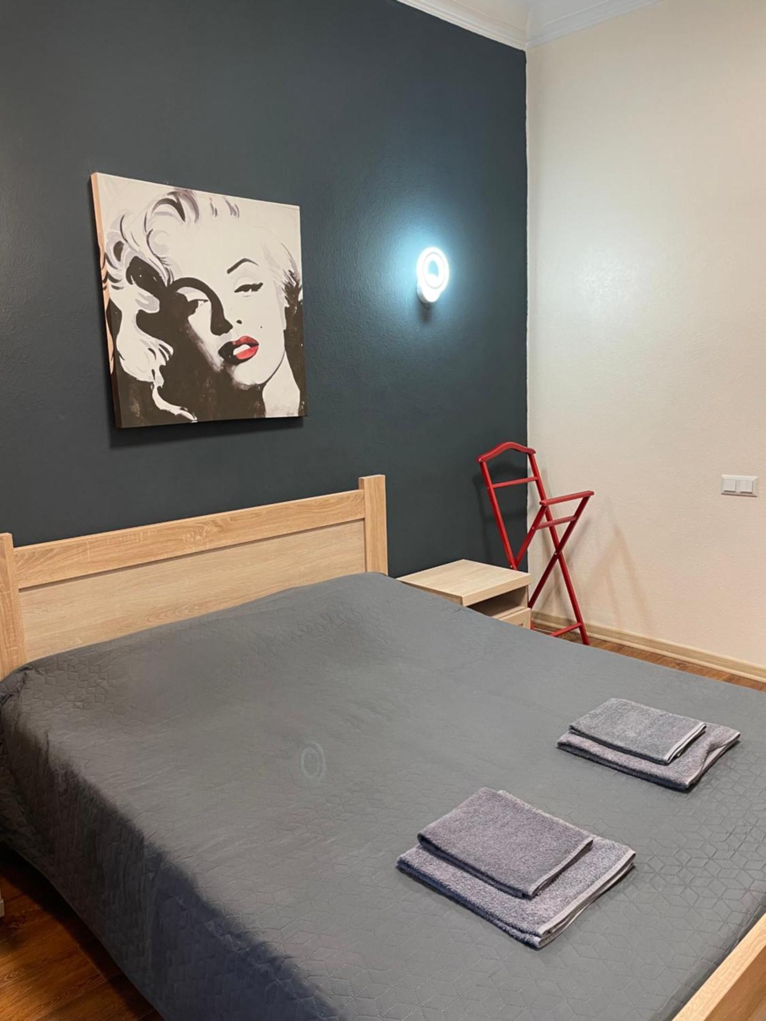 Freddies Apartment Kiev Bagian luar foto